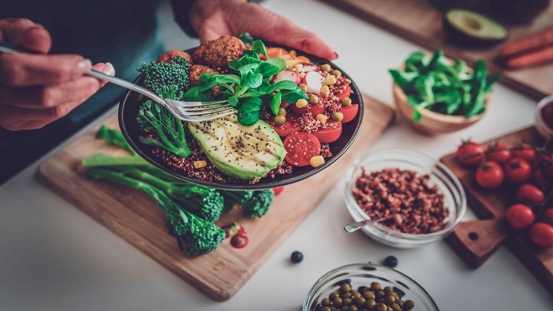 متخصص تغذیه تهران | رژیم آنلاین تهران | چگونه با تغذیه سرطان انرژی لازم برای درمان را بدست آوریم ؟
